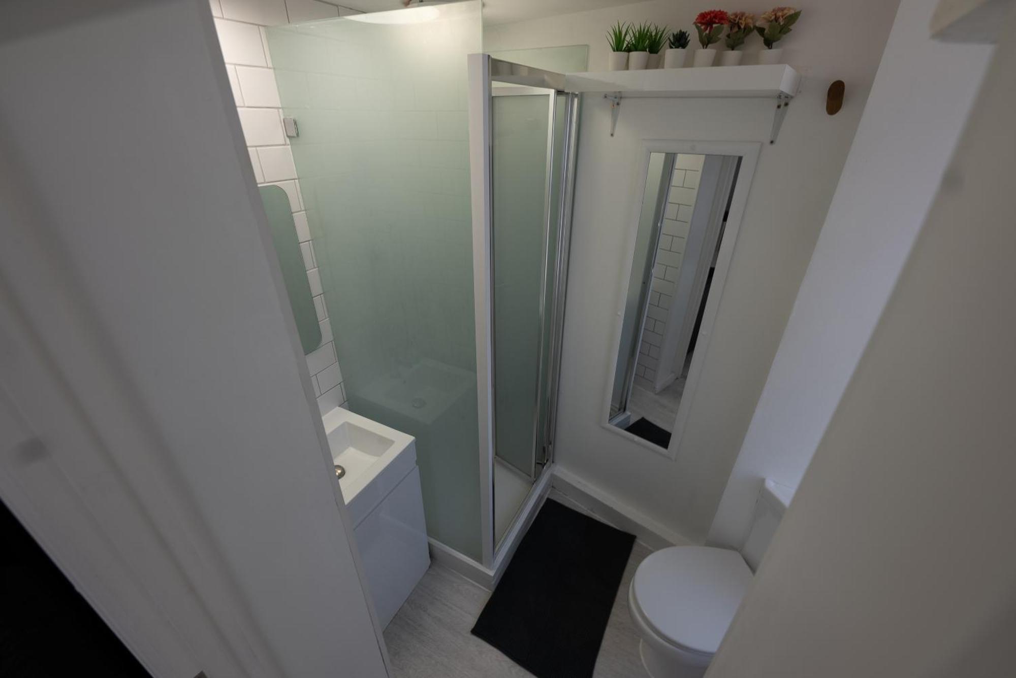 Modern One Bed * Hove