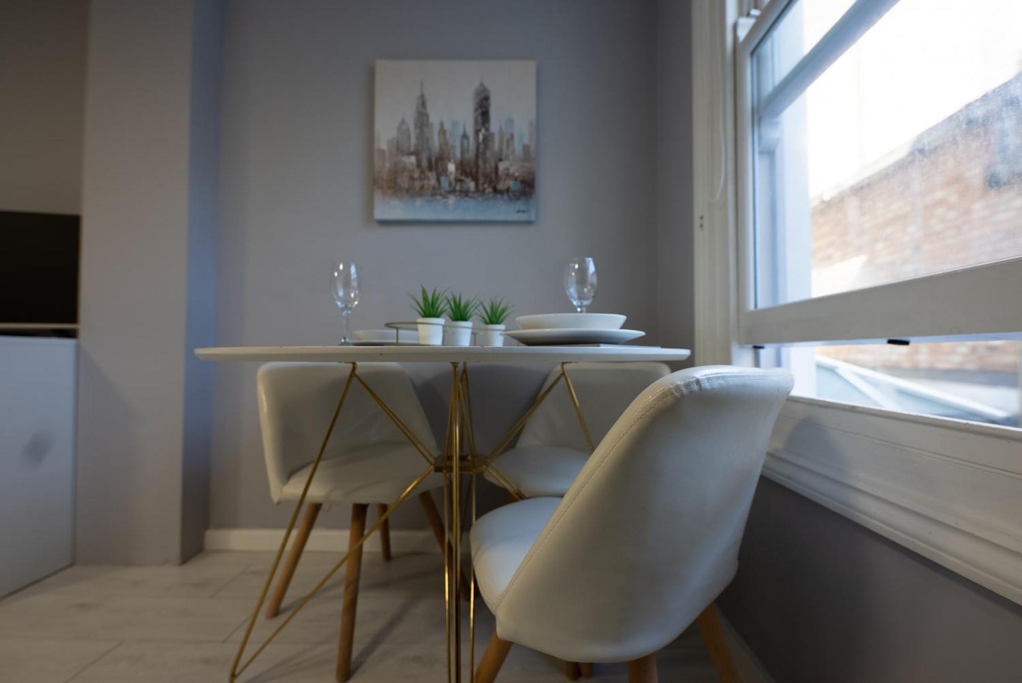 Modern One Bed * Hove